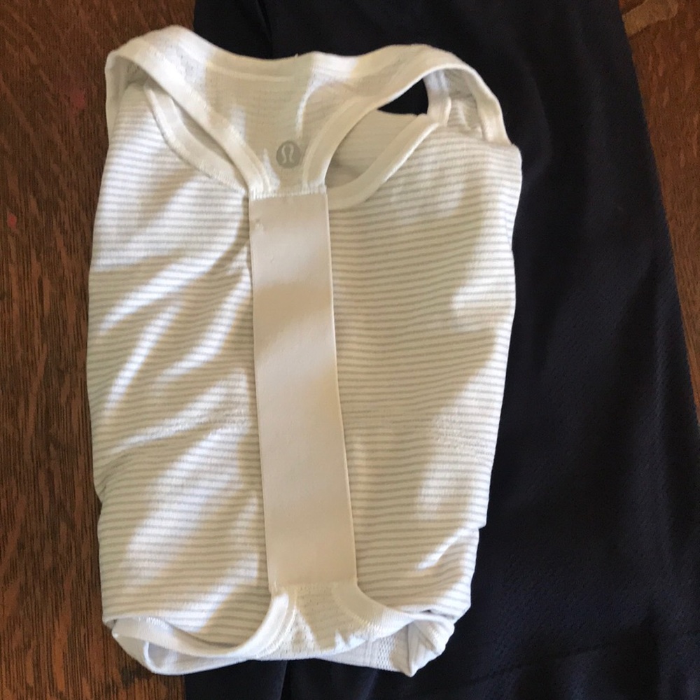 Lululemon Swiftly Tech Tank 10